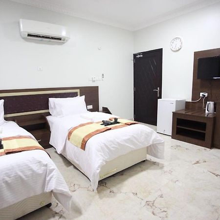 Almanzel Hotel Apartments Muscat Exterior photo
